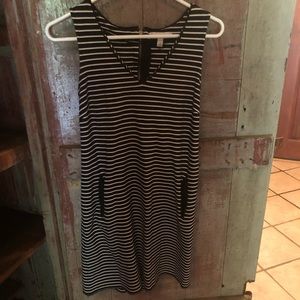 Small Banana Republic V neck dress